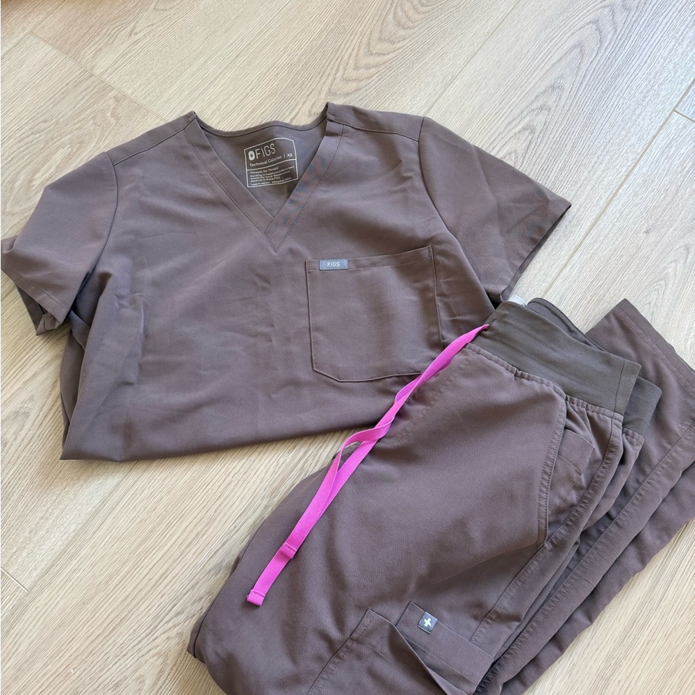 Scrub set Smokey taupe